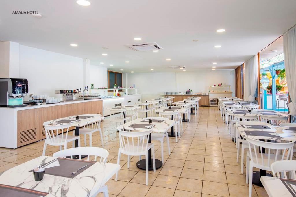 Tina Hotel Дасия Екстериор снимка
